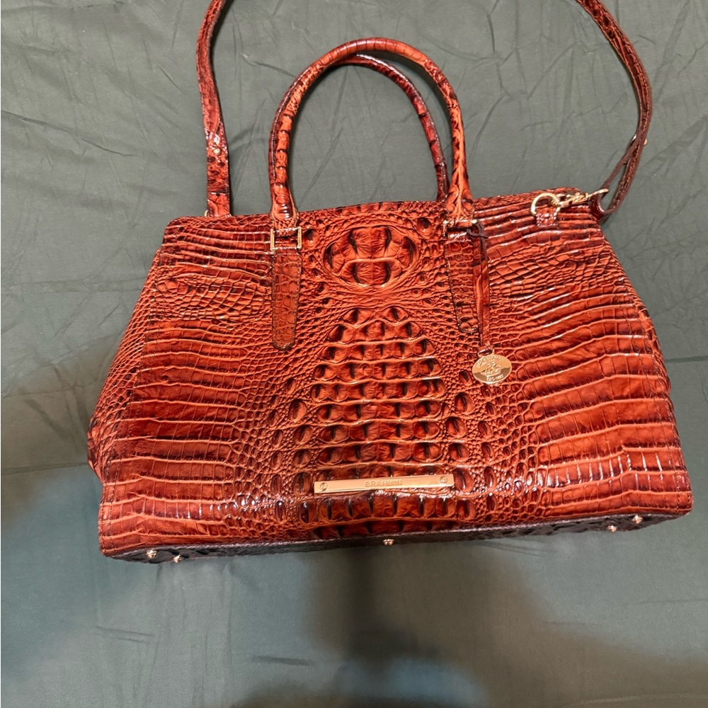 NWOT Brahmin Elegant Crocodile-Embossed brown Handbag